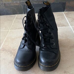 Doc Marten’s Jesy Black Leather Lace-Up Boots size 8